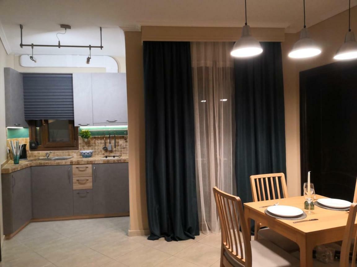 Comfortable Apartment Near The Central Beach Nea Skioni Exterior photo
