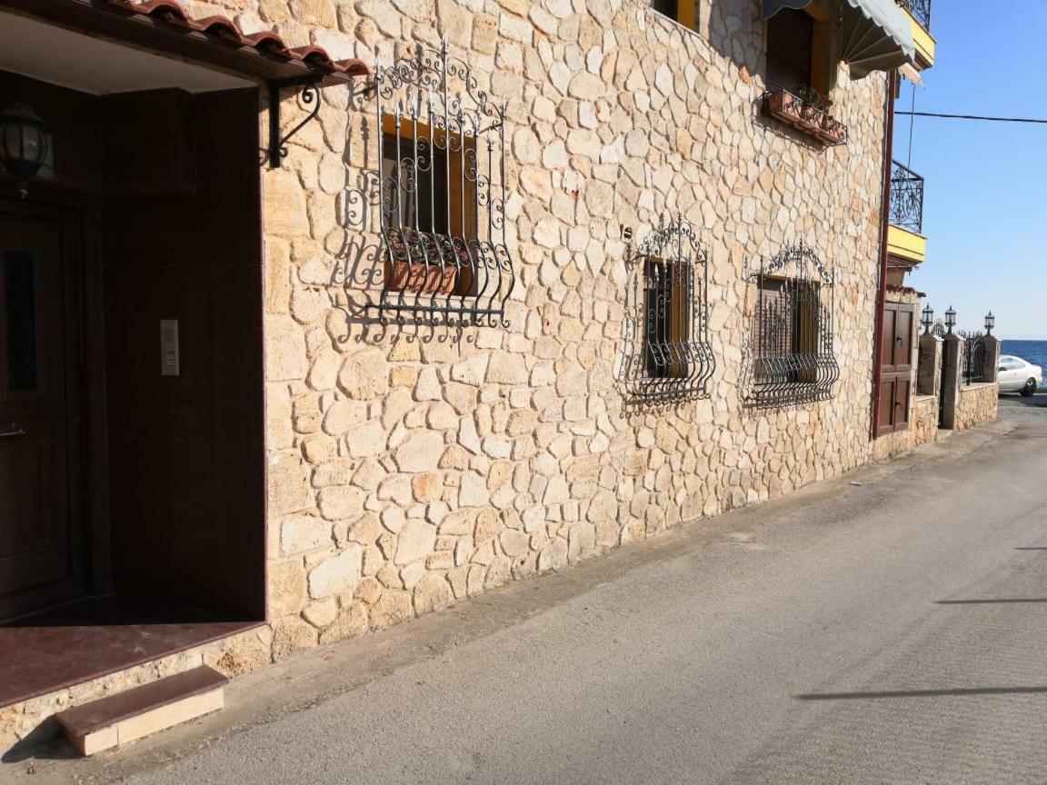 Comfortable Apartment Near The Central Beach Nea Skioni Exterior photo