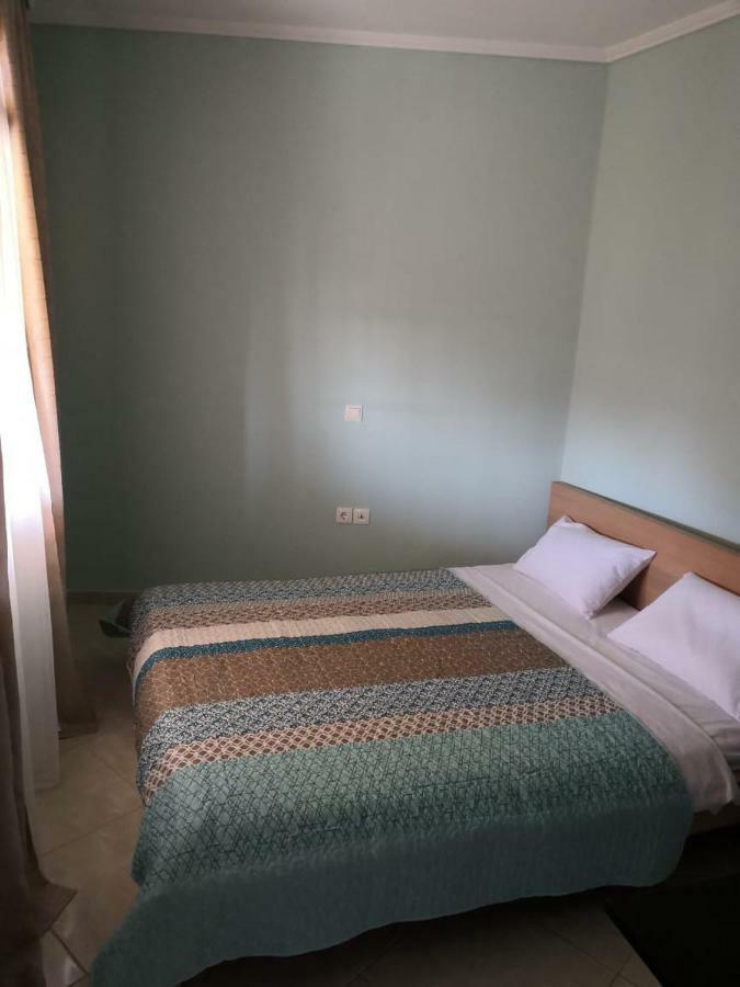 Comfortable Apartment Near The Central Beach Nea Skioni Exterior photo